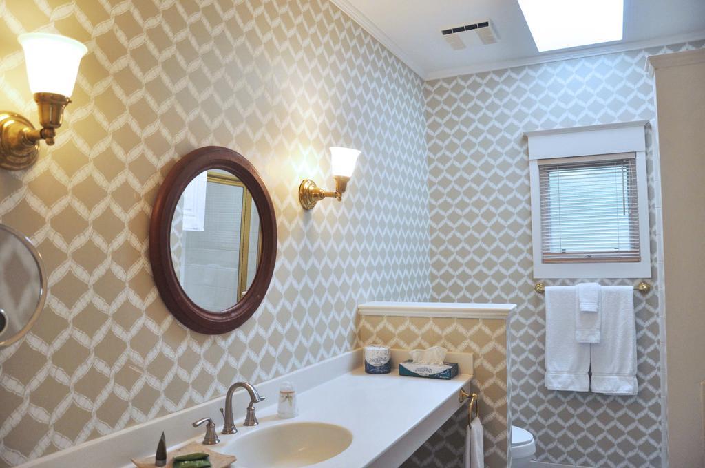 Om Sanctuary Holistic Retreat Hotel Asheville Luaran gambar