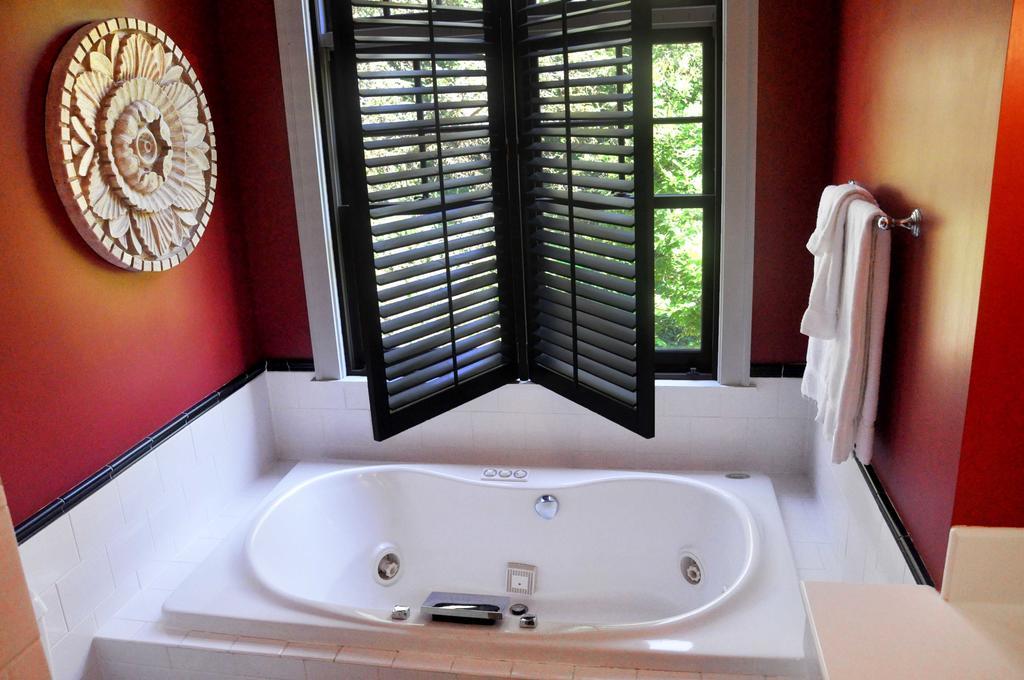 Om Sanctuary Holistic Retreat Hotel Asheville Luaran gambar